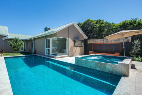 Royadie Resort - Pool Spa Tennis 500m To Beach - Schoolies Week Accommodation 2