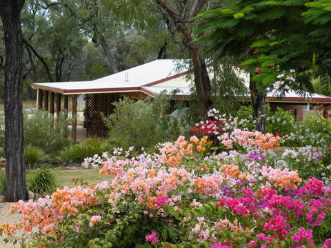 Rubyvale Motel & Holiday Units - An Adults Only Getaway - Schoolies Week Accommodation 2