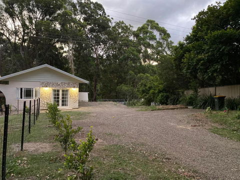 Rural Granny Flat - Pet Friendly - Schoolies Week Accommodation 2