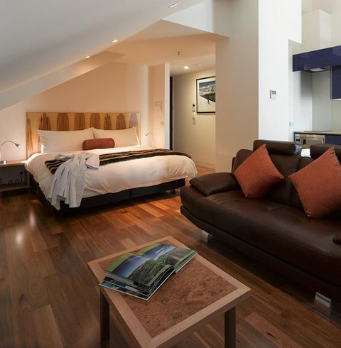 Salamanca Wharf Hotel - Schoolies Week Accommodation 2