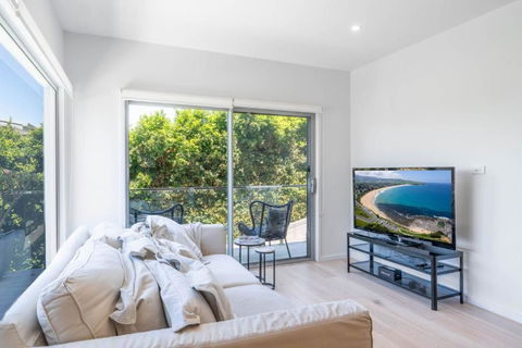 Salt On Morrow - Schoolies Week Accommodation 3