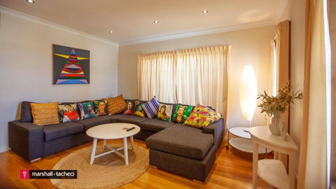 Salt Water Villa Bermagui Four Bedroom Central Location With Wifi - Schoolies Week Accommodation 0