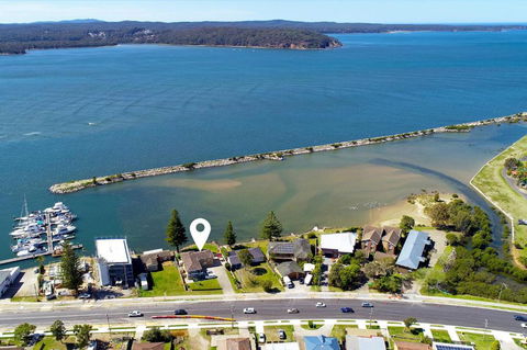 Salty Life - Schoolies Week Accommodation 3