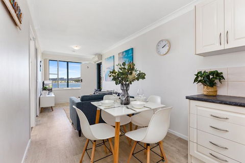 Salty Life - Schoolies Week Accommodation 1