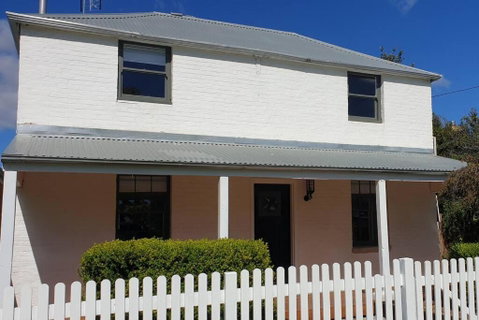 Samuels Cottage C1860 - In The Heart Of Mudgee - Schoolies Week Accommodation 0