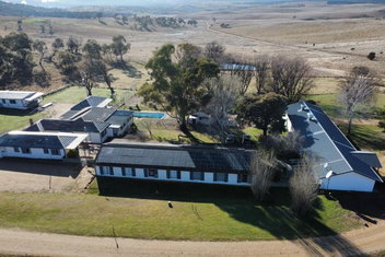 San Michele Adaminaby with Schoolies Week Accommodation