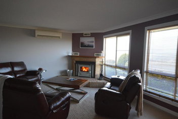 Sancerre Estate with Schoolies Week Accommodation
