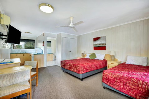 Sanctuary Lakes Fauna Retreat - Schoolies Week Accommodation 3