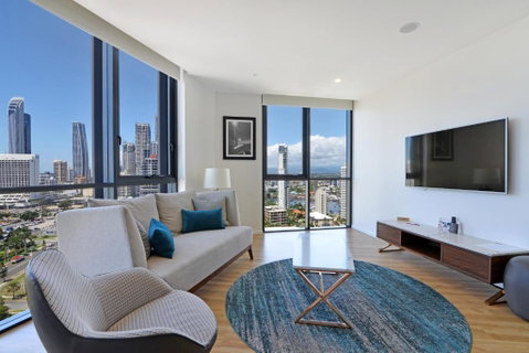 Ruby Gold Coast By CLLIX - Schoolies Week Accommodation 1