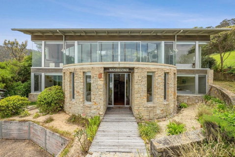 Sandbanks - Schoolies Week Accommodation 1