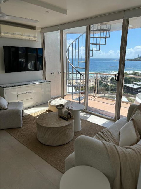 Sandbox Mooloolaba Beach - Schoolies Week Accommodation 0