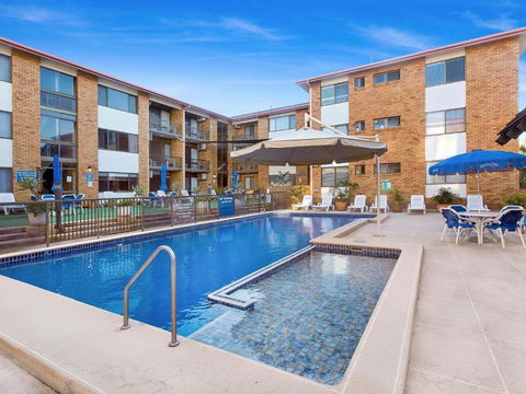 Sandcastles Holiday Apartments - Schoolies Week Accommodation 0