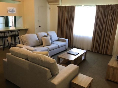 Sandcastles Holiday Apartments - Schoolies Week Accommodation 1