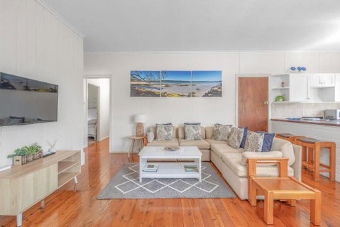 Sandlines At Hyams Beach - Schoolies Week Accommodation 0