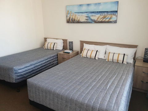 Sandpiper Motel Ulladulla - Schoolies Week Accommodation 1