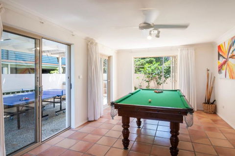Sandrift One - Oceanstays - Schoolies Week Accommodation 3