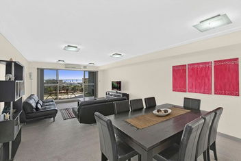 Sandy Cove Apartment The Entrance 46 with Schoolies Week Accommodation