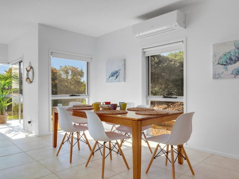 Sandy Cove - Schoolies Week Accommodation 3