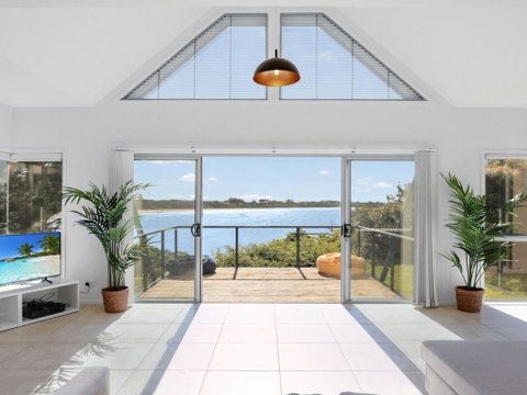 Sandy Cove - Schoolies Week Accommodation 1