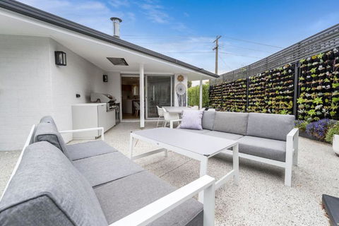 Sandy Delight Inverloch - Schoolies Week Accommodation 1