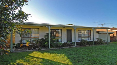Sandy Escape - Schoolies Week Accommodation 0