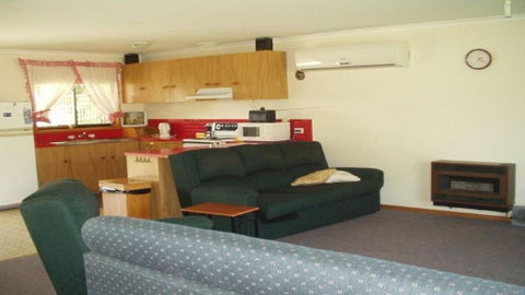 Sandy Escape - Schoolies Week Accommodation 2
