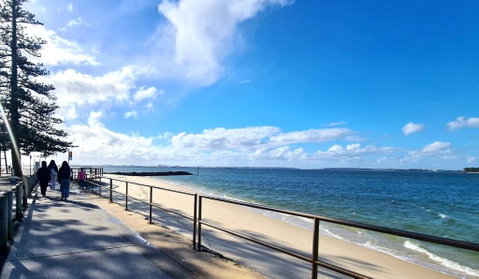 Stroll To The Beach In 5 Min! - Schoolies Week Accommodation 1
