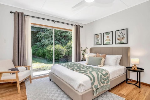 The Glenalvie - Sprawling Serenity In Adelaide Hills - Schoolies Week Accommodation 0