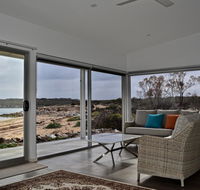 Beachside - Schoolies Week Accommodation
