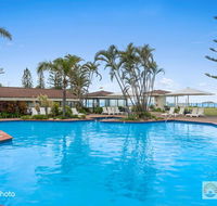 Beachside Beauty at Sapphire Beach - Schoolies Week Accommodation