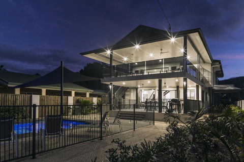 Beachside Bliss In Clifton Beach - Schoolies Week Accommodation 1