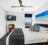 Beau Monde Apartments Newcastle - Worth Place Apartment - Schoolies Week Accommodation