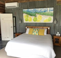 Bed in a Shed Vineyard Stay - Schoolies Week Accommodation