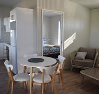 Bega Caravan Park - Schoolies Week Accommodation