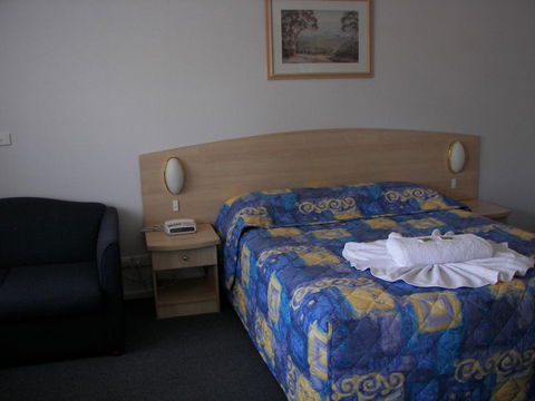 Bega Southtown Motor Inn - Schoolies Week Accommodation 3