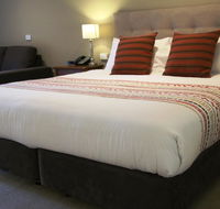 Bell Tower Inn - Schoolies Week Accommodation