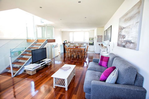 BELLA CASA - Schoolies Week Accommodation 1