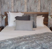 Bella Cosa Bed and Breakfast - Schoolies Week Accommodation