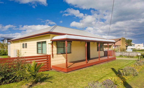Bella Vista - Schoolies Week Accommodation 2