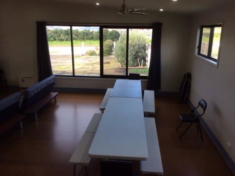 Bellarine Lodge Sleeps 30 - Schoolies Week Accommodation 2