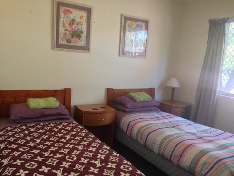 Bellevue Family Comforts, Amenities - Schoolies Week Accommodation 1