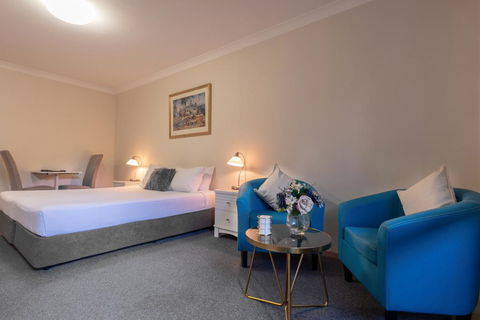 Benson Court Motel - Schoolies Week Accommodation 3