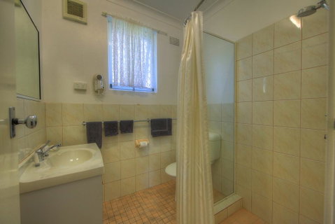 Bermagui Motor Inn - Schoolies Week Accommodation 3
