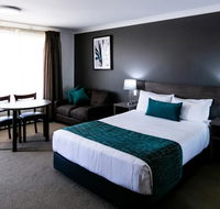 Best Western Plus Ambassador Orange - Schoolies Week Accommodation