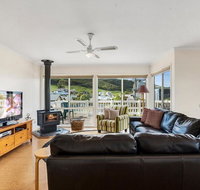 Bimbadeen - Schoolies Week Accommodation