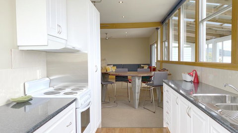 Blue Cottage Bruny Island - Schoolies Week Accommodation 0