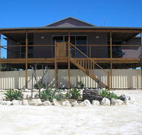 Blue Sky Escapes Sunset Oddes-sea - Schoolies Week Accommodation