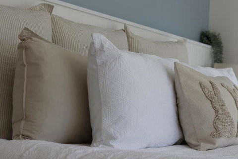 The Ranch - Coastal Farmhouse Bringing Family And Friends Together - Schoolies Week Accommodation 3