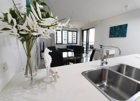 WATERFRONT DARWIN TROPICAL GEM - Schoolies Week Accommodation 1