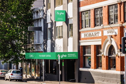 YHA Hobart Central - Schoolies Week Accommodation 0